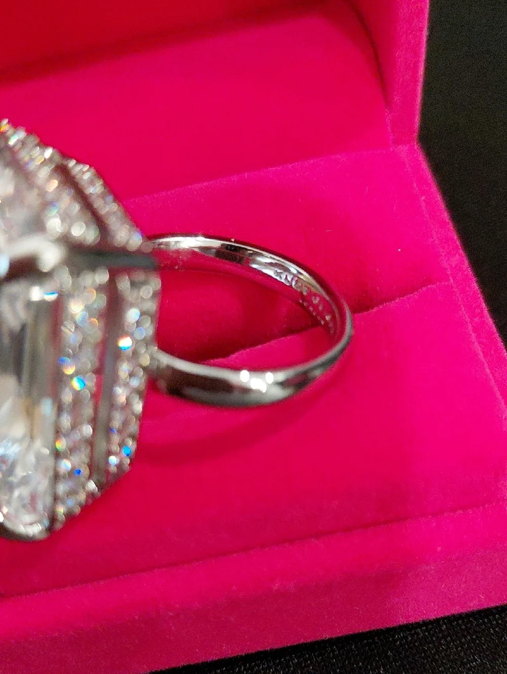 KURT GEIGER LONDON EAGLE CRYSTAL RING SIZE 9 - Picture 7 of 10